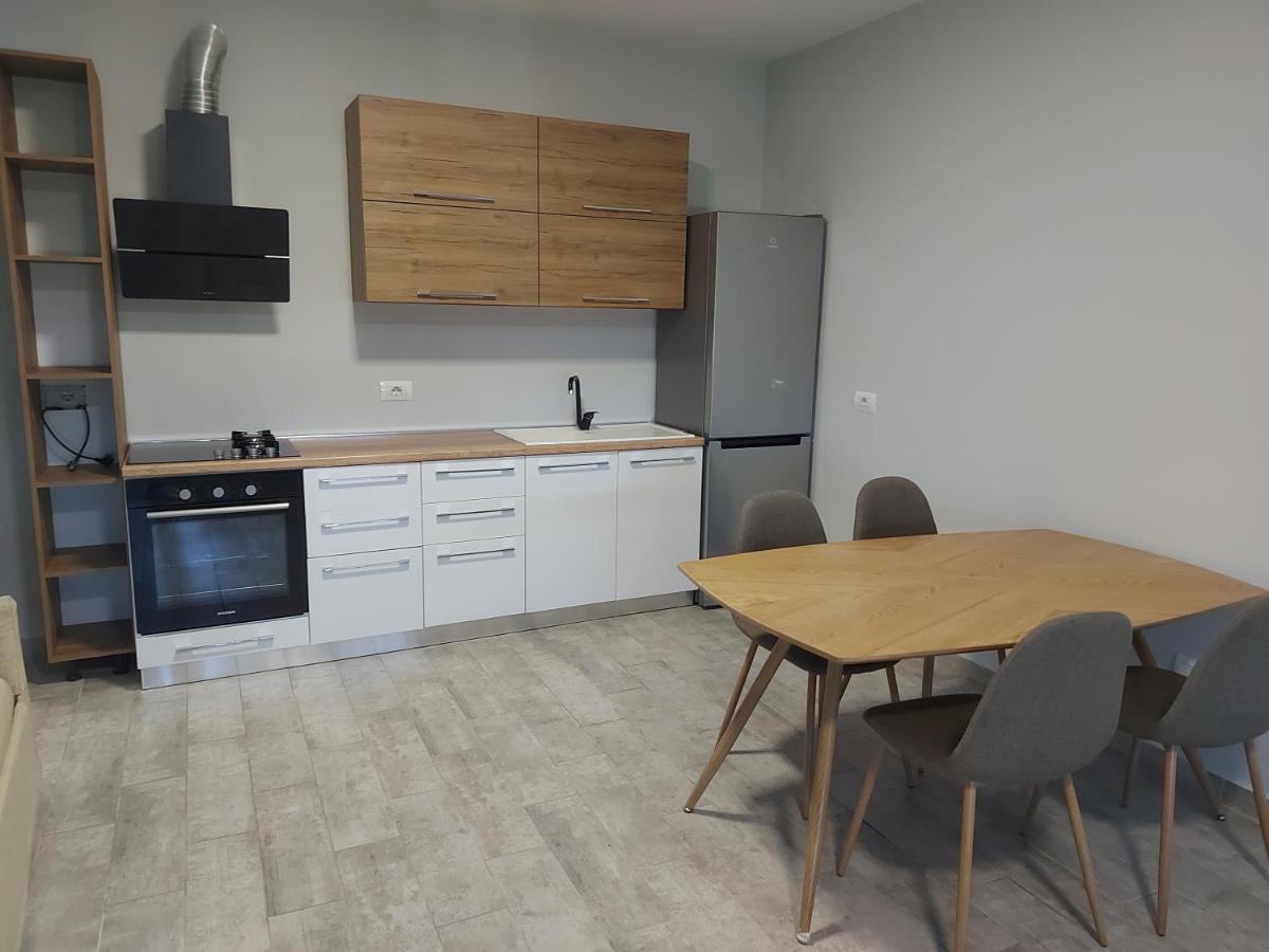 K2 Home - 3Rd Floor Тирана Экстерьер фото