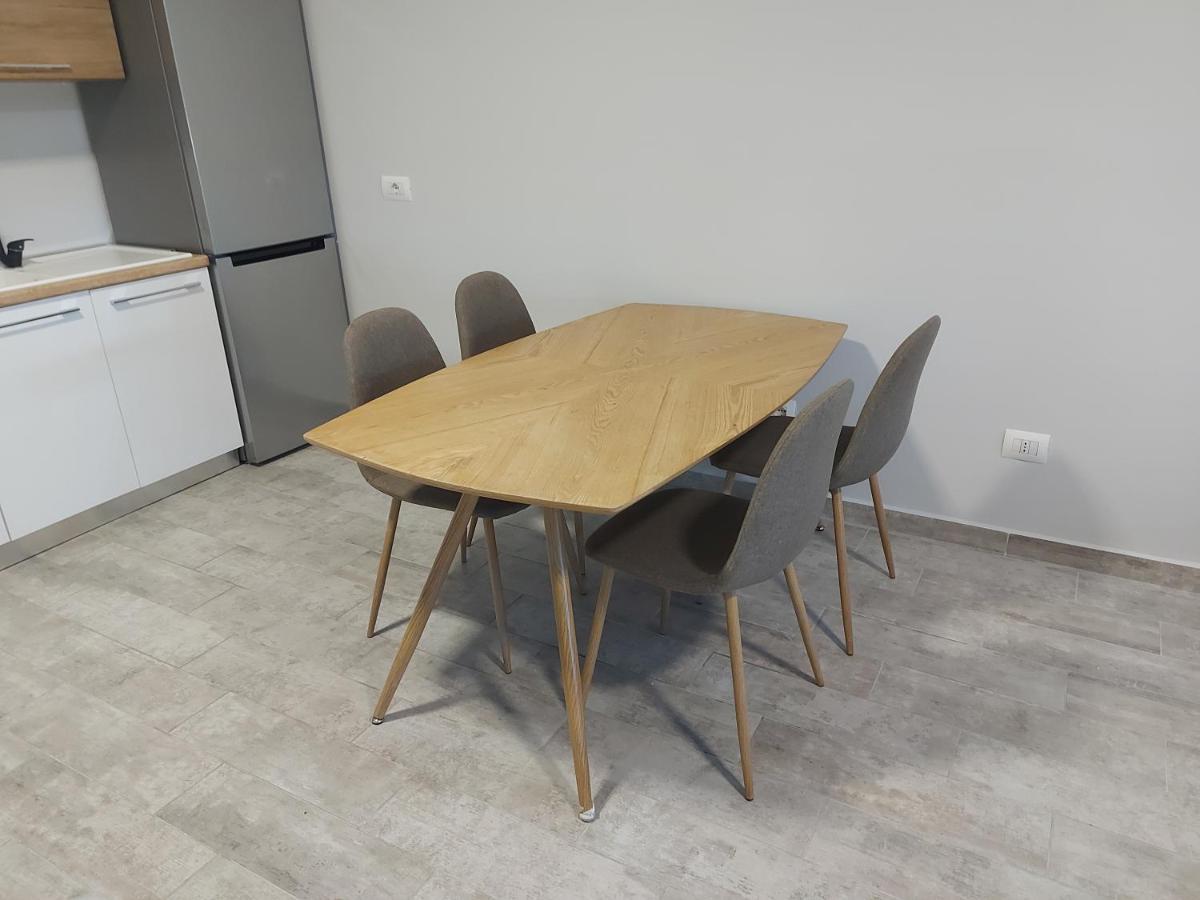 K2 Home - 3Rd Floor Тирана Экстерьер фото